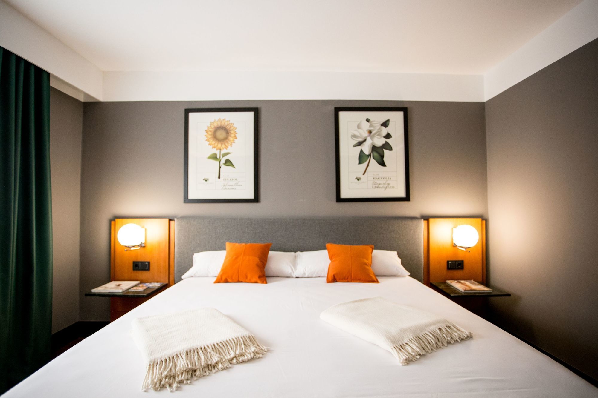 Hotel Malcom And Barret Valencia Bagian luar foto